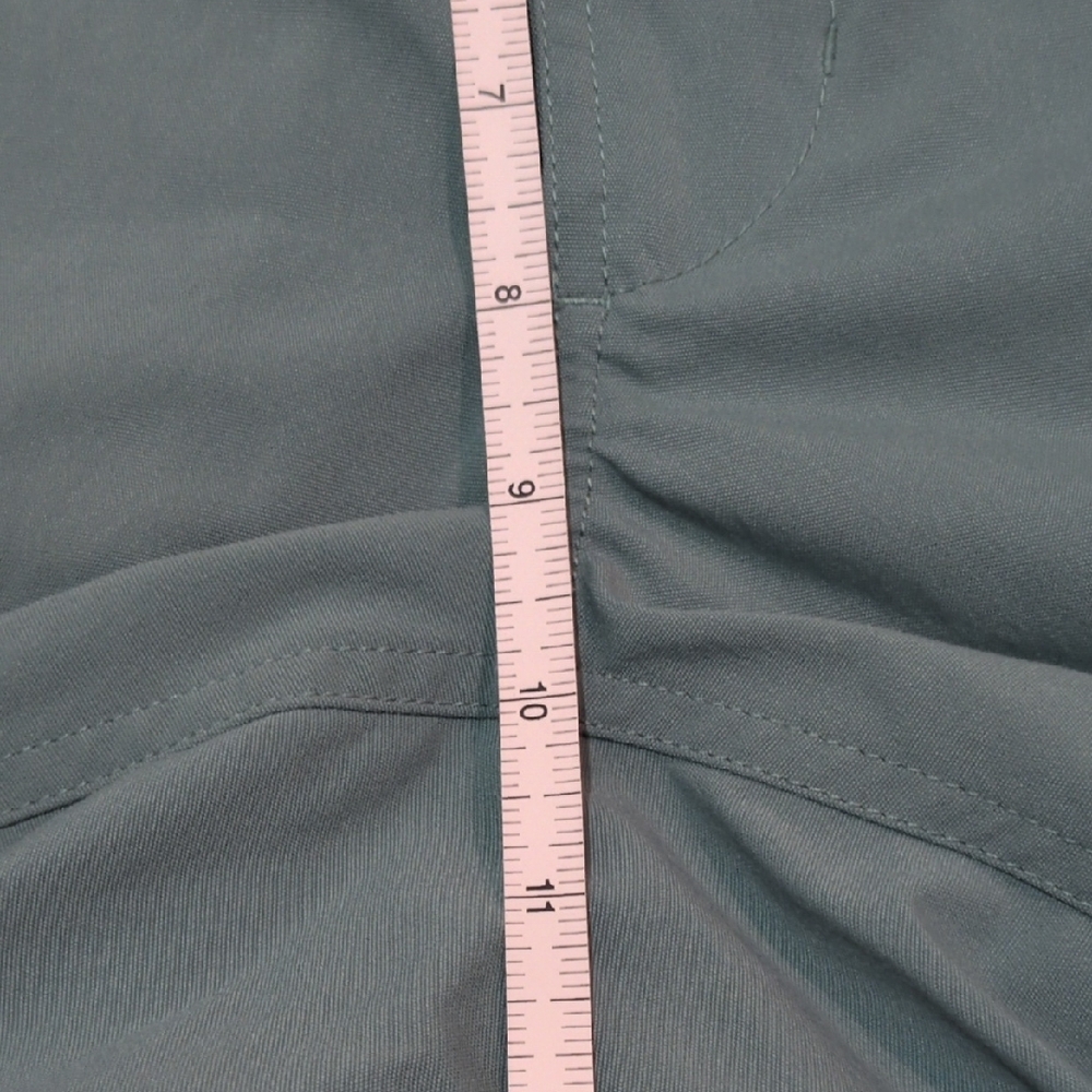 Nike ACG Shorts with Adjustable Belt XS - Picture 11 of 12